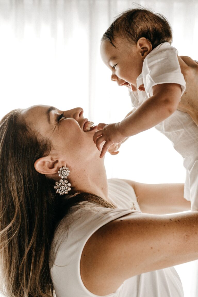 The Best 14 Motherhood Quotes to Help You Keep Going During a Difficult Time